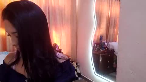 andrea online show from September 2025 07:48:01 PM