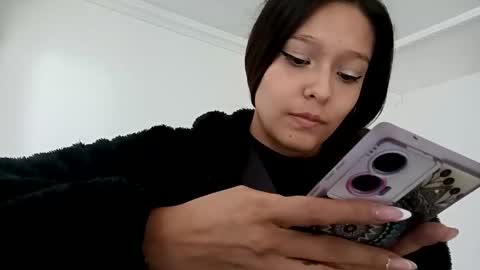    online show from September 2025 05:25:01 PM