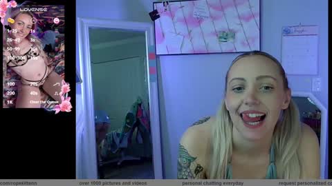 Ropekittenn online show from December 2024 12:43:02 AM