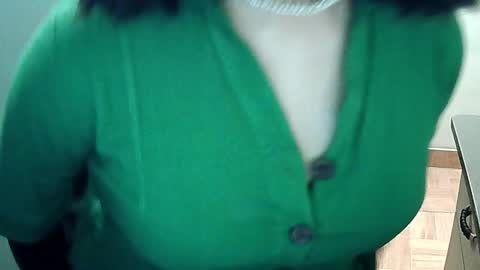 Snapshot of rosabells chatting on March 2025 07:59:02 PM Rosa online show from March 2025 07:59:02 PM