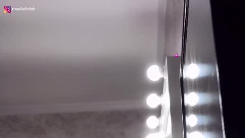 Snapshot of rosaliefetish chatting on November 2025 11:25:01 PM Rosalie online show from November 2025 11:25:01 PM