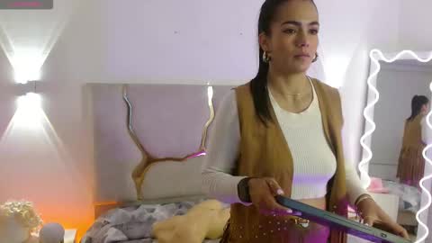 ROSALIN online show from October 2025 10:38:02 AM