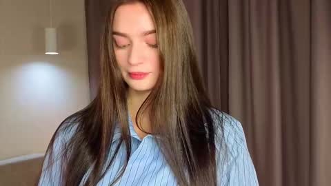 Snapshot of rosamunoz chatting on October 2025 05:41:02 AM Hi im Monica its my 1st day here online show from October 2025 05:41:02 AM