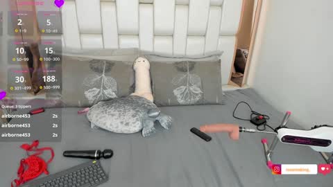 Aleja online show from January 2025 04:54:01 AM