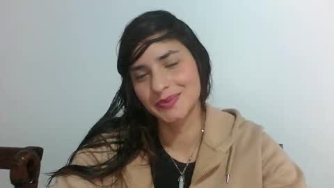 Snapshot of rosasvioletas chatting on November 2025 08:40:01 PM rosasvioletas online show from November 2025 08:40:01 PM