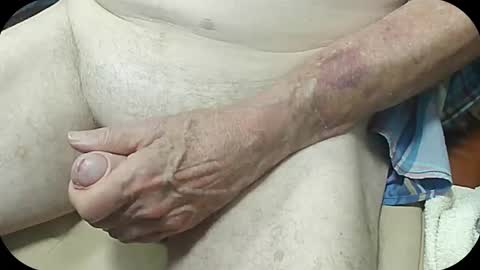 Snapshot of rosco26 chatting on December 2024 11:33:01 AM Rosco online show from December 2024 11:33:01 AM