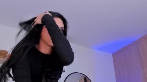 Rose Saenz online show from February 2025 08:50:01 PM