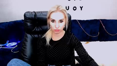 Snapshot of rose__shine chatting on October 2025 10:43:02 AM rose shine online show from October 2025 10:43:02 AM