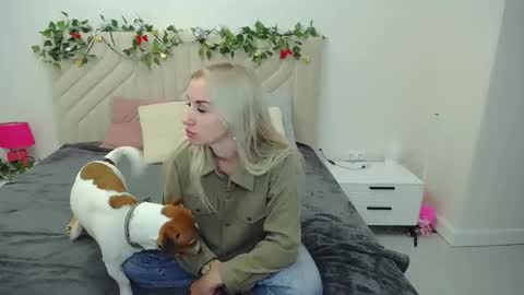 Snapshot of rose__shine chatting on October 2025 02:35:02 PM rose shine online show from October 2025 02:35:02 PM