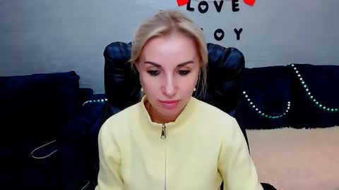 Snapshot of rose__shine chatting on October 2025 11:29:02 AM rose shine online show from October 2025 11:29:02 AM