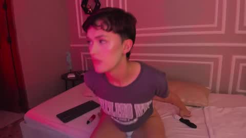 Rose online show from March 2025 12:42:02 AM
