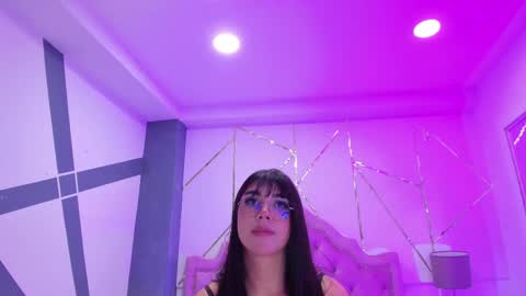 Rose online show from December 2024 07:14:01 PM