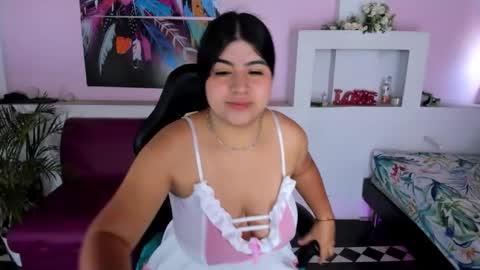Snapshot of rosee_honey_ chatting on September 2025 01:46:01 PM rose online show from September 2025 01:46:01 PM