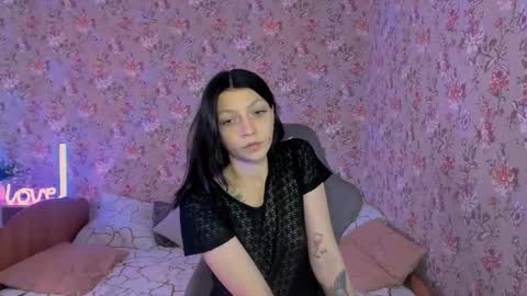 Snapshot of roselolly chatting on December 2025 04:40:02 AM Lola online show from December 2025 04:40:02 AM