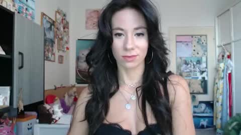 Snapshot of roselynsun chatting on November 2025 03:13:02 PM Rose online show from November 2025 03:13:02 PM