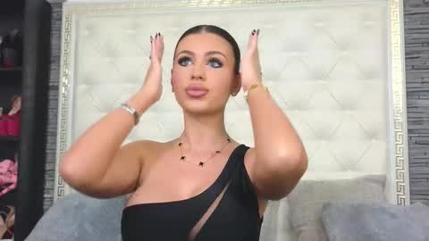 Snapshot of rosevanessa chatting on October 2025 06:25:02 AM Gabriela online show from October 2025 06:25:02 AM