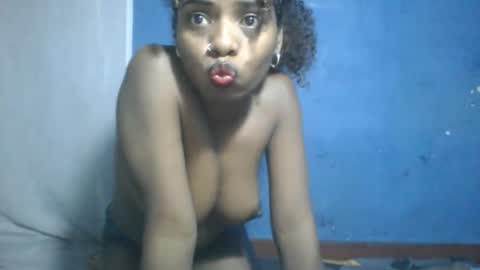 Roseyaa online show from October 2025 05:57:01 PM