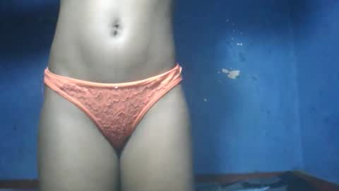 Roseyaa online show from November 2025 05:48:02 PM