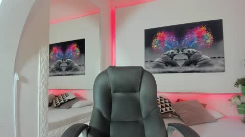 Snapshot of rosi_cooper chatting on December 2024 10:50:02 AM rosi_cooper online show from December 2024 10:50:02 AM