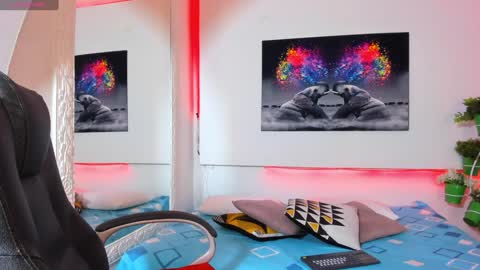 Snapshot of rosi_cooper chatting on February 2025 11:12:01 AM rosi_cooper online show from February 2025 11:12:01 AM