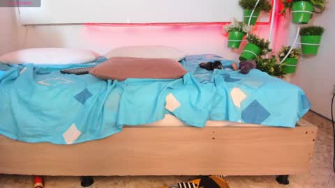 Snapshot of rosi_cooper chatting on February 2025 02:16:02 PM rosi_cooper online show from February 2025 02:16:02 PM