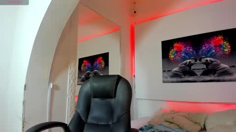 Snapshot of rosi_cooper chatting on February 2025 10:33:02 AM rosi_cooper online show from February 2025 10:33:02 AM