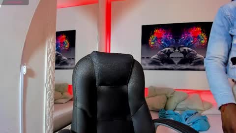 Snapshot of rosi_cooper chatting on March 2025 11:07:01 AM rosi_cooper online show from March 2025 11:07:01 AM