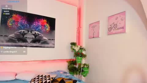 Snapshot of rosi_cooper chatting on March 2025 01:51:01 PM rosi_cooper online show from March 2025 01:51:01 PM