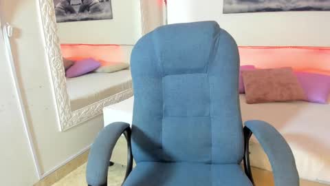 Snapshot of rosi_cooper chatting on September 2025 10:59:02 AM rosi_cooper online show from September 2025 10:59:02 AM