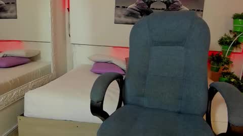 Snapshot of rosi_cooper chatting on October 2025 10:47:02 AM rosi_cooper online show from October 2025 10:47:02 AM