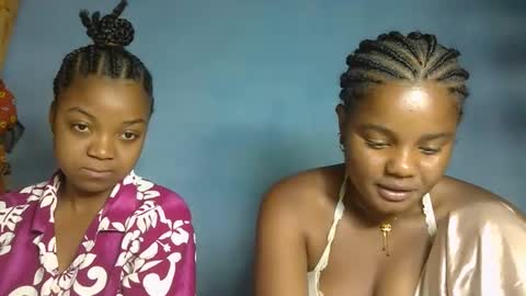 Snapshot of rosia22 chatting on November 2025 04:30:01 PM rosia22 online show from November 2025 04:30:01 PM