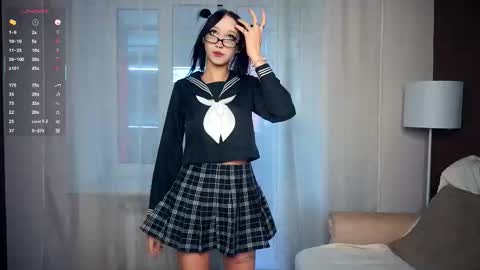 Edwina online show from October 2025 05:05:01 AM