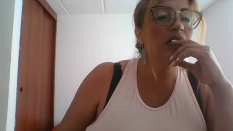 Rossana  online show from December 2024 03:41:01 PM