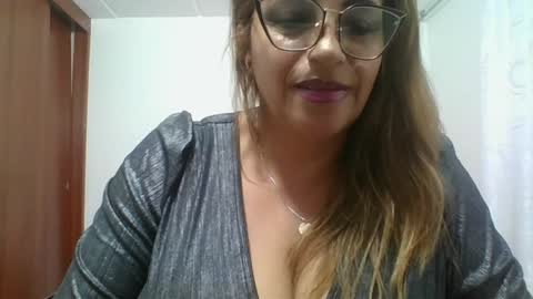 Rossana  online show from February 2025 11:03:02 PM