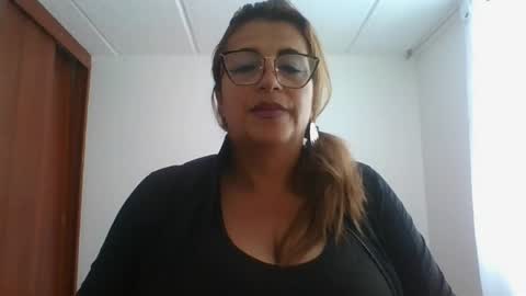 Rossana  online show from February 2025 12:19:02 PM