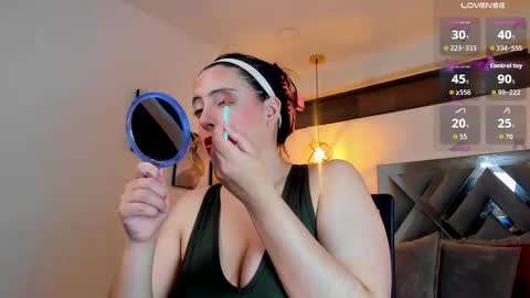 Snapshot of rossi_ss1 chatting on October 2025 04:43:02 AM Ross online show from October 2025 04:43:02 AM