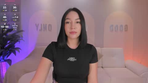 Rossie Rhoades online show from September 2025 07:05:01 PM