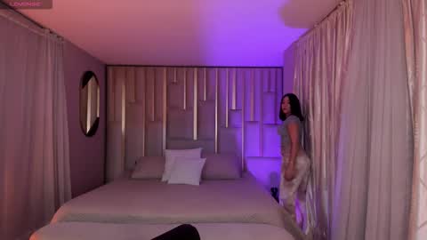 Rossie Rhoades online show from October 2025 05:45:02 PM