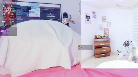 Snapshot of rosy_emely_ chatting on October 2025 09:22:02 AM rosy_emely_ online show from October 2025 09:22:02 AM