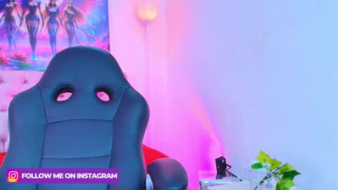  JESSY ROULY online show from January 2025 10:41:02 PM