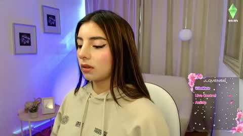 Rousee online show from October 2025 01:19:01 PM