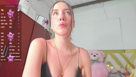 rousee_yarelds online show from October 2025 03:07:02 AM