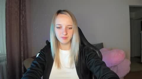 Snapshot of rousereed chatting on October 2025 12:13:02 PM Rouse online show from October 2025 12:13:02 PM