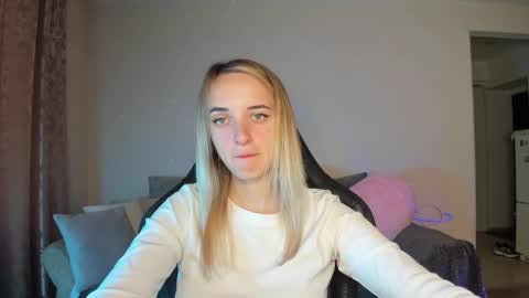 Snapshot of rousereed chatting on October 2025 06:33:01 AM Rouse online show from October 2025 06:33:01 AM