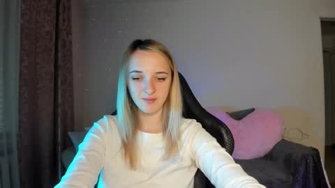 Snapshot of rousereed chatting on October 2025 12:14:01 PM Rouse online show from October 2025 12:14:01 PM