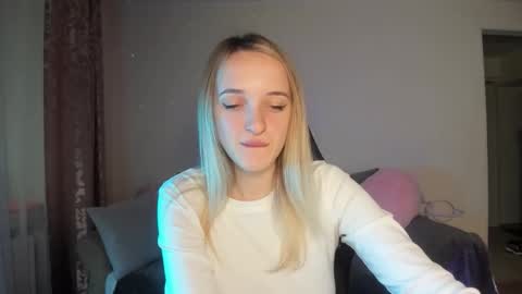 Snapshot of rousereed chatting on October 2025 07:07:02 AM Rouse online show from October 2025 07:07:02 AM