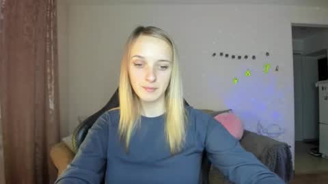 Snapshot of rousereed chatting on November 2025 01:00:02 PM Rouse online show from November 2025 01:00:02 PM