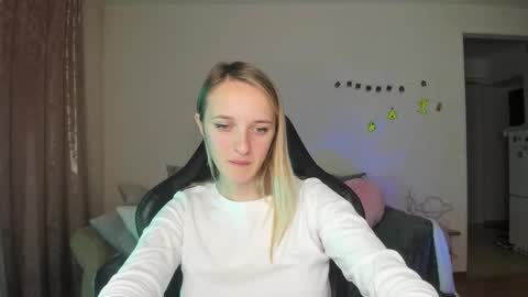 Snapshot of rousereed chatting on November 2025 01:56:02 PM Rouse online show from November 2025 01:56:02 PM