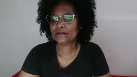 Snapshot of roushlove chatting on December 2024 12:38:01 PM luxa online show from December 2024 12:38:01 PM