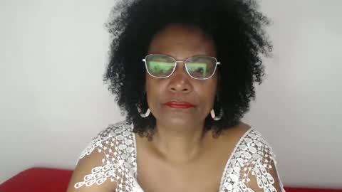 Snapshot of roushlove chatting on December 2024 12:11:02 PM luxa online show from December 2024 12:11:02 PM